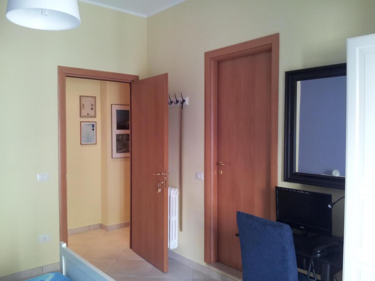 B&B Dimora Di Traiano Terracina Exterior foto